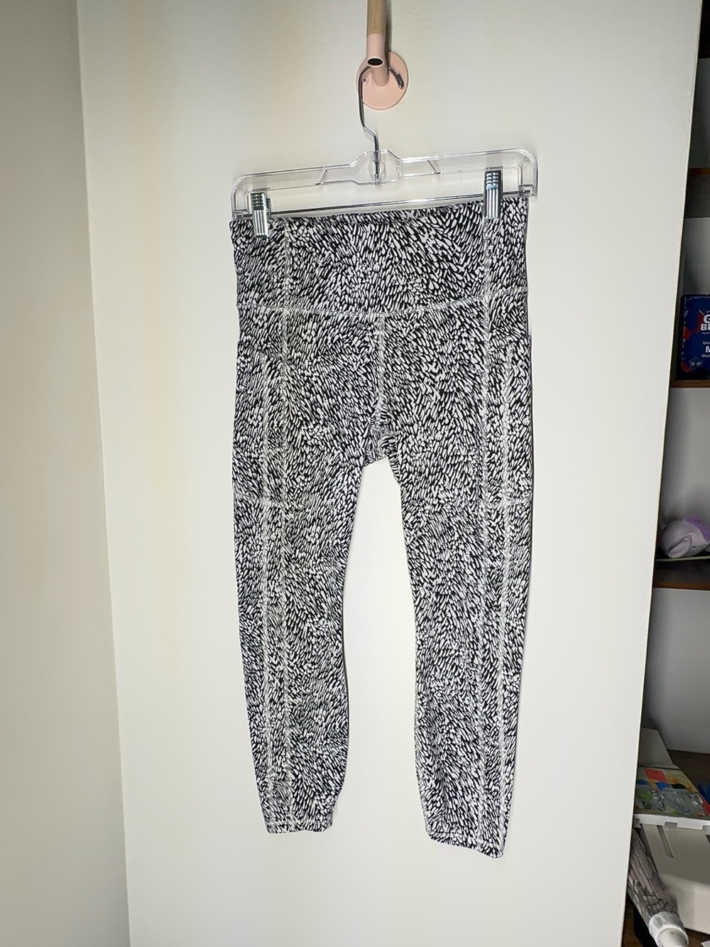 Athleta Ultimate Stash II Textured 7/8 Leggings Tailwind Black White M - Picture 7 of 13